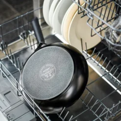 KitchenAid Classic Forged Aluminium Koekenpan 24 Cm -Pannen- Kokers Winkel 1474356