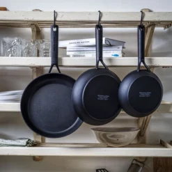 KitchenAid Classic Forged Aluminium Koekenpan 24 Cm -Pannen- Kokers Winkel 1474357