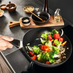 Tefal Unlimited Koekenpannenset 24 + 28 Cm + Wokpan 28 Cm -Pannen- Kokers Winkel 1554270