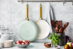 GreenPan Padova Mint Green Pannenset 6-delig 34 GreenPan Padova Mint Green Pannenset 6-delig -Pannen- Kokers Winkel 1800366