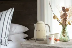 SMEG KLF03CREU Creme -Pannen- Kokers Winkel 952995